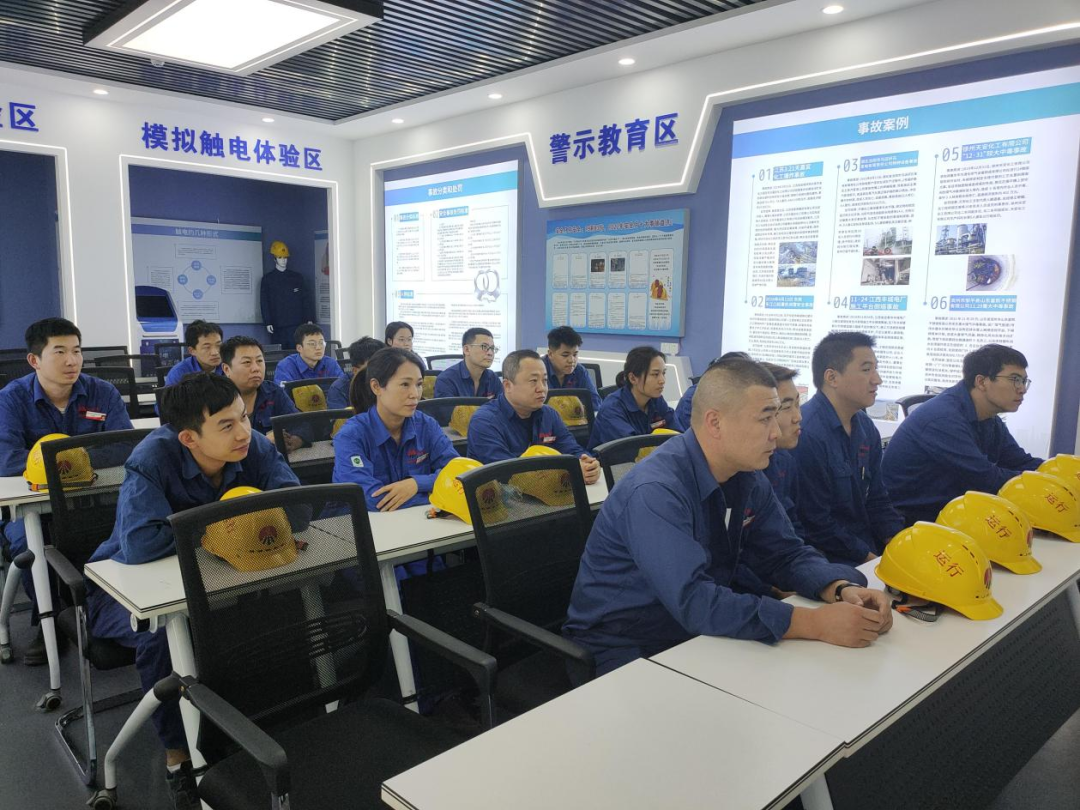 1693267774477196.png 640 (5).png