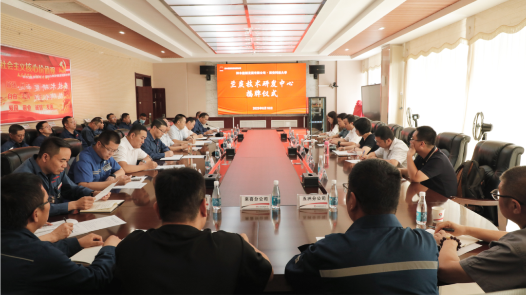 1693872983771505.png 640 (2).png