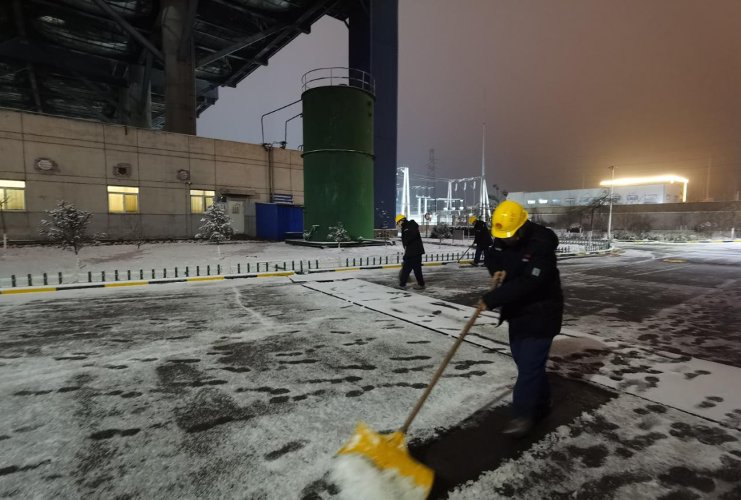 1702866795225615.png 640 (1).png