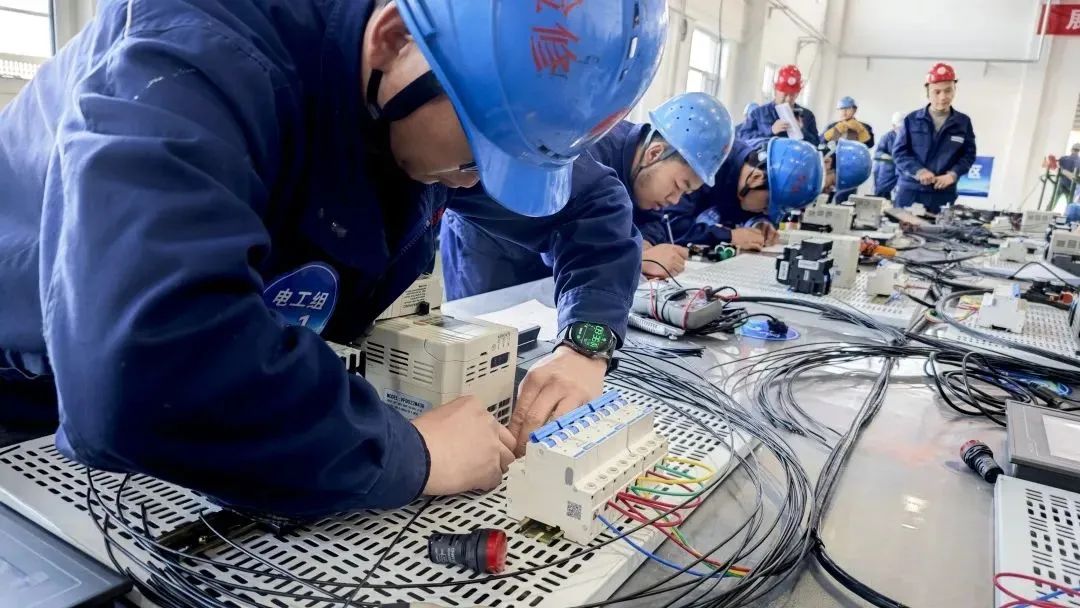 1704758469101847.jpg 640 (2).jpg