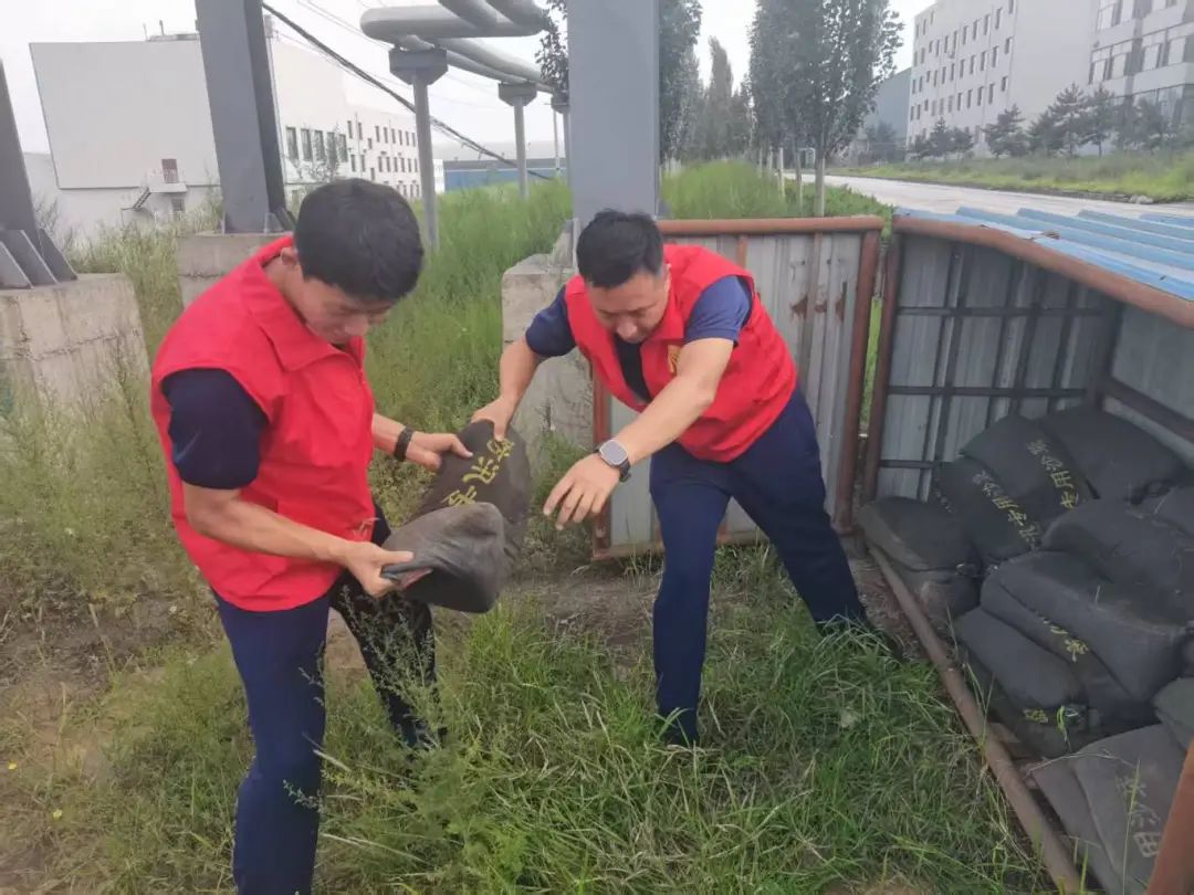 1755562837636483.jpg 2.jpg